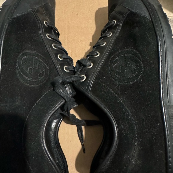 Mens Gucci black suede sneaked size 11. Used - Picture 4 of 5